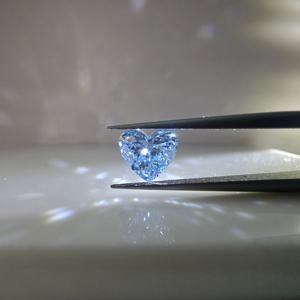 Diamante de Laboratorio IGI Certificado de 1 Quilate, Corte Brillante en Forma de Corazón, Azul Intenso VS2, Piedra Suelta para Joyería - Product Image 3