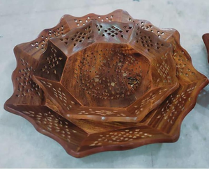 engraved wooden tray polished wooden tray natural wood tray eco friendly tray solid wood tray acacia wood tray <b>sheesha</b> - Product Image 3