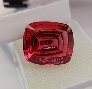พลอยโทแพซสีแดงธรรมชาติทรงคุชชั่นจาก Zubeda Gems ได้รับการรับรองจาก IGI คุณภาพพรีเมียม พลอยประจำเดือนธันวาคมจากราชสถาน เหมาะสำหรับทำแหวน - Product Image 3