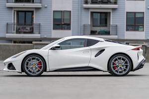 Autos usados Lotus Emira V6 First Edition Premium 2024 - Product Image 2