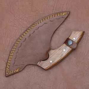 Hache à pizza industrielle forgée à la main, sur mesure, style viking, manche en bois, lame en acier au carbone, étui en cuir - Product Image 6