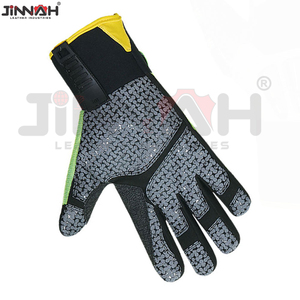 Guantes Mecánicos Resistentes de Cuero Vacuno con Látex, Guantes de Seguridad para Soldadura y Trabajo Mecánico de Pakistán - Product Image 4
