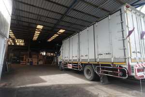 Venta al por mayor de tableros de diseño industrial para exteriores de madera maciza de Acacia roja y pino de la mejor calidad de Malasia - Product Image 5