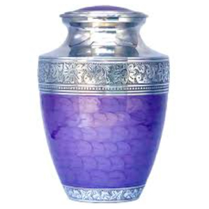 Urna Funeraria Artesanal de Latón Macizo para Cenizas Humanas Adultas, Elegante Urna Conmemorativa de Metal con Acabado de Estaño y Grabado Floral a Mano - Product Image 5