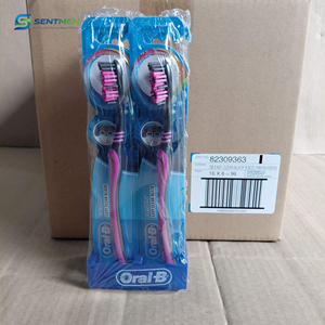 Cepillo de Dientes Oral-B Easy Clean Negro, Ultra Suave, Blanqueador, Antibacterial, Cuidado Dental, en Blister para Uso Doméstico - Product Image 3