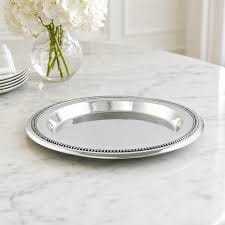 Assiettes rondes jetables argentées avec bord tressé pour la vaisselle de mariage et de fête - Product Image 2