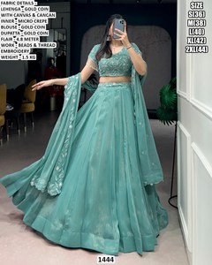 Ensemble Lehenga Turquoise Or avec Broderie de Perles et Fils, Longueur Ras du Sol, Tenue Traditionnelle de Mariage pour Femme - Product Image 5