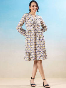 Chemise de nuit élégante pour femmes, sexy, à manches longues, à motifs floraux, en tissu georgette respirant, pour le printemps et l'été - Product Image 3