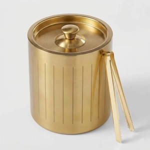 Seau à glace en métal côtelé doré avec couvercle et pince, refroidisseur de boissons rond de luxe moderne - Product Image 3