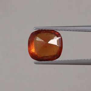 Hessonita Roja Natural, Gema Suelta de 4.03 Quilates, Corte Cojín 10x9mm, Certificada por IGI, Excelente Calidad, Joyería al por Mayor - Product Image 3