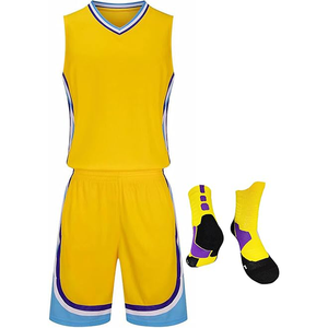 Uniforme de Baloncesto Personalizado de Alta Calidad – Camiseta y Pantalones Cortos Sublimados 100% Poliéster - Product Image 1