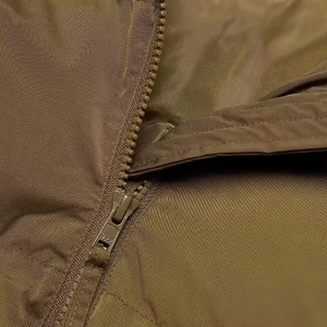 Chaqueta de Invierno con Capucha y Logotipo Personalizado para Hombre, Chaqueta Acolchada Impermeable y Transpirable de Tela de Poliéster con Estampado de Letras, Estilo Vintage - Product Image 5