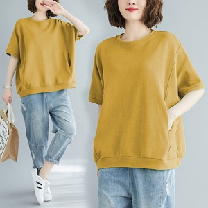 เสื้อยืดคอกลมแขนสั้นสีพื้นทรงหลวมสำหรับผู้หญิง สีเขียว ผ้าฝ้าย เสื้อลำลองสำหรับฤดูร้อน - Product Image 3