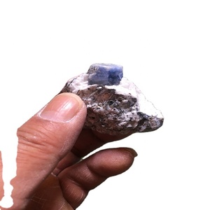 Saphir bleu brut naturel - Product Image 1
