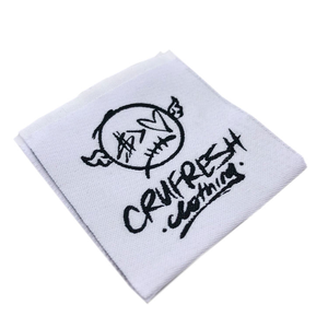 Étiquettes tissées autocollantes à pli final, bord coupé à chaud, découpe laser écologique, lavables, estampage à chaud, polyester de haute qualité pour vêtements - Product Image 3