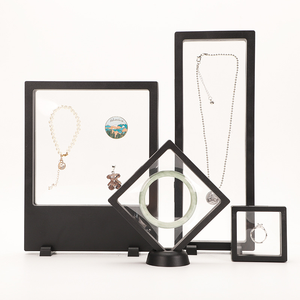 Boîte rigide transparente anti-oxydation haut de gamme avec support flottant 3D pour boucles d'oreilles et bijoux, doublée d'éponge - Product Image 3