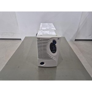Module d'alimentation sans interruption Fuji GX100 1kVA M-UPS010AD1B-UC-Z006, utilisé comme pièce détachée d'équipement semi-conducteur d'époque - Product Image 1
