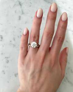 Anillos Apilables de Eternidad con Diamantes Hexagonales Cultivados en Laboratorio, Oro Sólido de 14K/18K, Engaste de Bisel, Anillos de Boda Delicados y Brillantes, Estilo Minimalista - Product Image 3