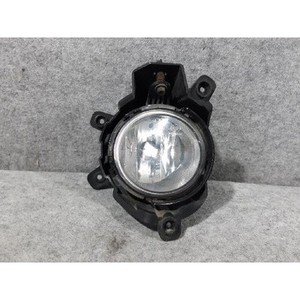 ไฟตัดหมอกมือสองสำหรับรถยนต์ Carens ด้านขวา รุ่น 922021D000 - Product Image 2