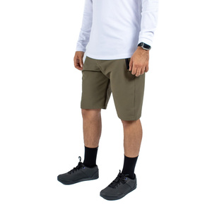 Shorts pour homme vert olive à séchage rapide avec poches latérales, taille élastique, coupe décontractée, style classique, tissu en polyester tricoté - Product Image 4