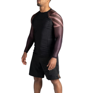 Ensemble Rash Guard MMA Haute Performance : Fabricant de Maillots et Shorts d'Entraînement Anti-Transpiration – Vente en Gros - Product Image 1