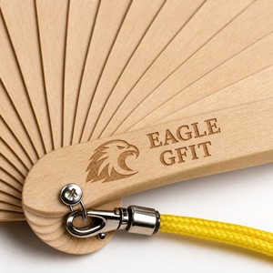 Éventail pliant artisanal personnalisé avec logo imprimé, emballage cadeau sur mesure, décoration de mariage, éventail en bois massif - Product Image 2
