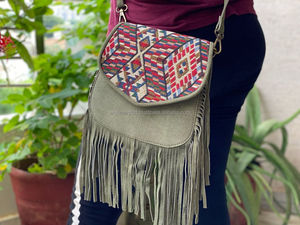 Bolso de cuero con flecos de gamuza, estilo Jacquard, Kim - Product Image 5