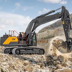 Reliable 3000kg Used Tracked Excavator with High Efficiency Diesel Engine and Durable Steel Tracks for Trenching - Product Image 6