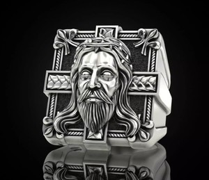 Anillo de Plata de Ley 925 con Rostro de Jesús y Cruz, Diseño Ancho y Robusto, Joyería Cristiana - Product Image 3