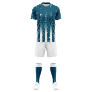 Conjunto de Uniforme de Fútbol Personalizable y Duradero, Ropa Deportiva de 2 Piezas con Impresión por Sublimación, 100% Poliéster, Servicio OEM - Product Image 6