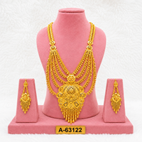 Ensemble de bijoux de mariée de luxe plaqué or 24 carats avec zircon, collier et boucles d'oreilles tendance et traditionnels A-63118