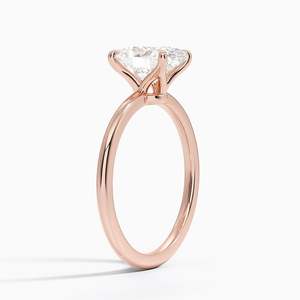 แหวนคลาสสิกขนาด 1.5 มม. ผลิตอย่างประณีตด้วยทองคำขาว 14K เพื่อความสง่างามในทุกๆ วันและความงามที่ยั่งยืน - Product Image 6
