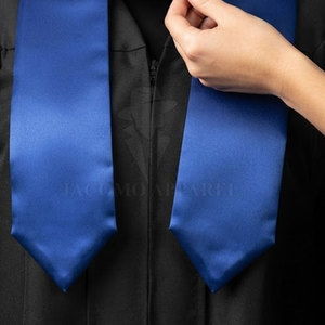 Banda de graduación de satén de alta calidad con el logotipo de la escuela, nombre y año para la ceremonia de graduación de estudiantes de colegios y universidades. - Product Image 6