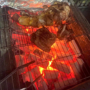 Factory Supply Eco Friendly <b>BBQ</b> Charcoal Briquettes Vietnam Hardwood Sawdust <b>Smokeless</b> Low Ash 6 Hours Burning - Product Image 1