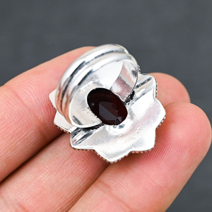 Anillo de Rodonita Creada en Laboratorio, Bañado en Plata, con Hermosa Piedra Ovalada en Forma de Pera, Hecho a Mano, Joyería para Bodas y Fiestas - Product Image 3