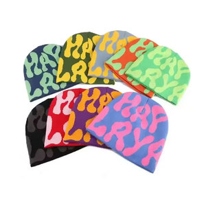 Bonnet d'hiver chaud en fibre acrylique de couleur unie avec logo brodé personnalisé, vente en gros de mode, bonnets tricotés avec logo sur mesure - Product Image 5