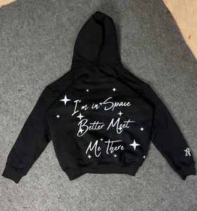 Sweat-shirt à capuche oversize noir en tissu éponge pour homme, en mélange de coton, imprimé avec des lettres graphiques, pour l'automne - Product Image 1