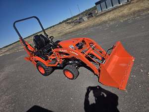 Precio de Fábrica, 3 Años de Garantía, Tractor Kubota BX2370 para Granja, Transmisión por Engranajes, Motor, Bomba y Caja de Cambios Incluidos, Alta Productividad - Product Image 1
