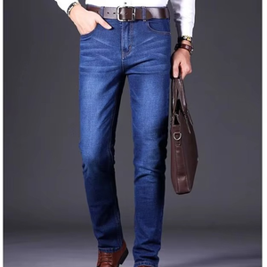 Jean décontracté pour homme en denim bleu foncé délavé, coupe droite ajustée, taille mi-haute, respirant, extensible, couleur unie - Product Image 4