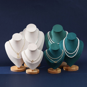 แท่นโชว์เครื่องประดับกำมะหยี่แบบหมุนได้ทันสมัยสำหรับโชว์สร้อยคอ - Product Image 3