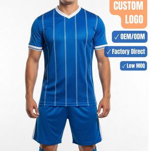 Tenues de football personnalisées respirantes à manches courtes en tissu à séchage rapide pour équipes scolaires et de club, tailles adultes, été - Product Image 1