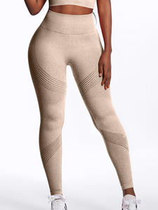 Ropa Deportiva sin Costuras para Mujer con Logotipo Personalizado, Leggings de Cintura Alta con Efecto Push-Up, Leggings de Yoga y Fitness para Mujer - Product Image 5