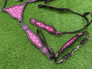 2026 Más Vendido: Conjunto de Brida Estilo Western de Cuero Rosa Hecho a Mano con Detalles Estampados y de Cuentas, Tallas Personalizadas - Product Image 4