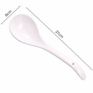 Cuchara de cerámica para fideos con orificio de 14 cm, diseño minimalista ligero, uso diario - Product Image 5
