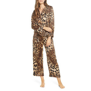 Nuevo Conjunto de Pijama Elegante de Seda/Algodón Satinado Térmico de Alta Calidad Personalizado para Mujer con Logotipo Frontal - Product Image 1