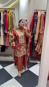 Ensemble Salwar Kameez traditionnel en Georgette brodé pour femme PinkCityBlocks, prêt-à-porter, idéal pour mariages indiens/pakistanais, avec miroirs véritables - Product Image 2