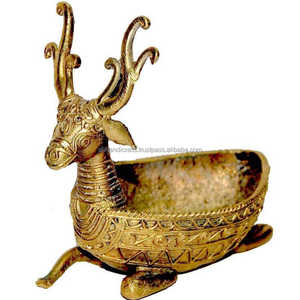 Vintage Metal Deer Figurine <b>Bowl</b> Handcrafted Metal Reindeer Storage Dish Tabletop <b>Key</b> Trinket Tray <b>Decor</b> - Product Image 5