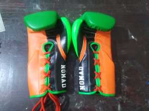 Gants de boxe en cuir PU orange à lacets pour adultes, équipement de boxe personnalisé, vêtements d'arts martiaux, équipement MMA, gants de boxe à marque privée - Product Image 2