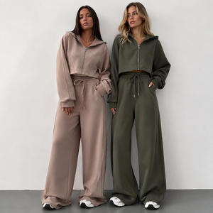 Ensemble de survêtement unisexe épais et écologique à capuche, coupe ajustée, imprimé, couleur unie, en velours, avec pantalon et sweat-shirt longs, poches latérales - Product Image 1