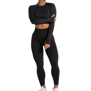 Ensemble de yoga sans couture pour femme, vêtements de sport respirants, haut court à manches longues et leggings taille haute pour fitness et entraînement - Product Image 1